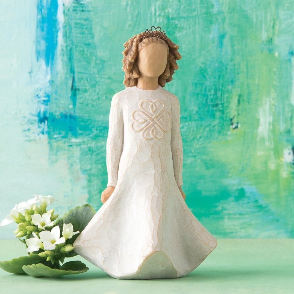 WILLOW TREE Irish Charm Figurine Susan Lordi 2010 Luck Laughter Strength Uplift